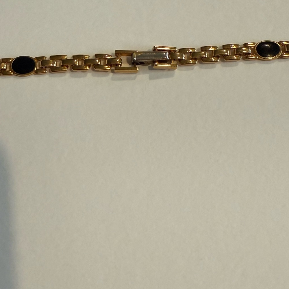 Vintage Avon “Classic Mesh” Necklace - Picture 3 of 7